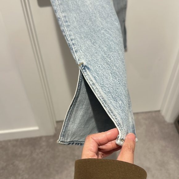 H&M JEANS WITH SLIT ON HEM - Picture 6 of 12